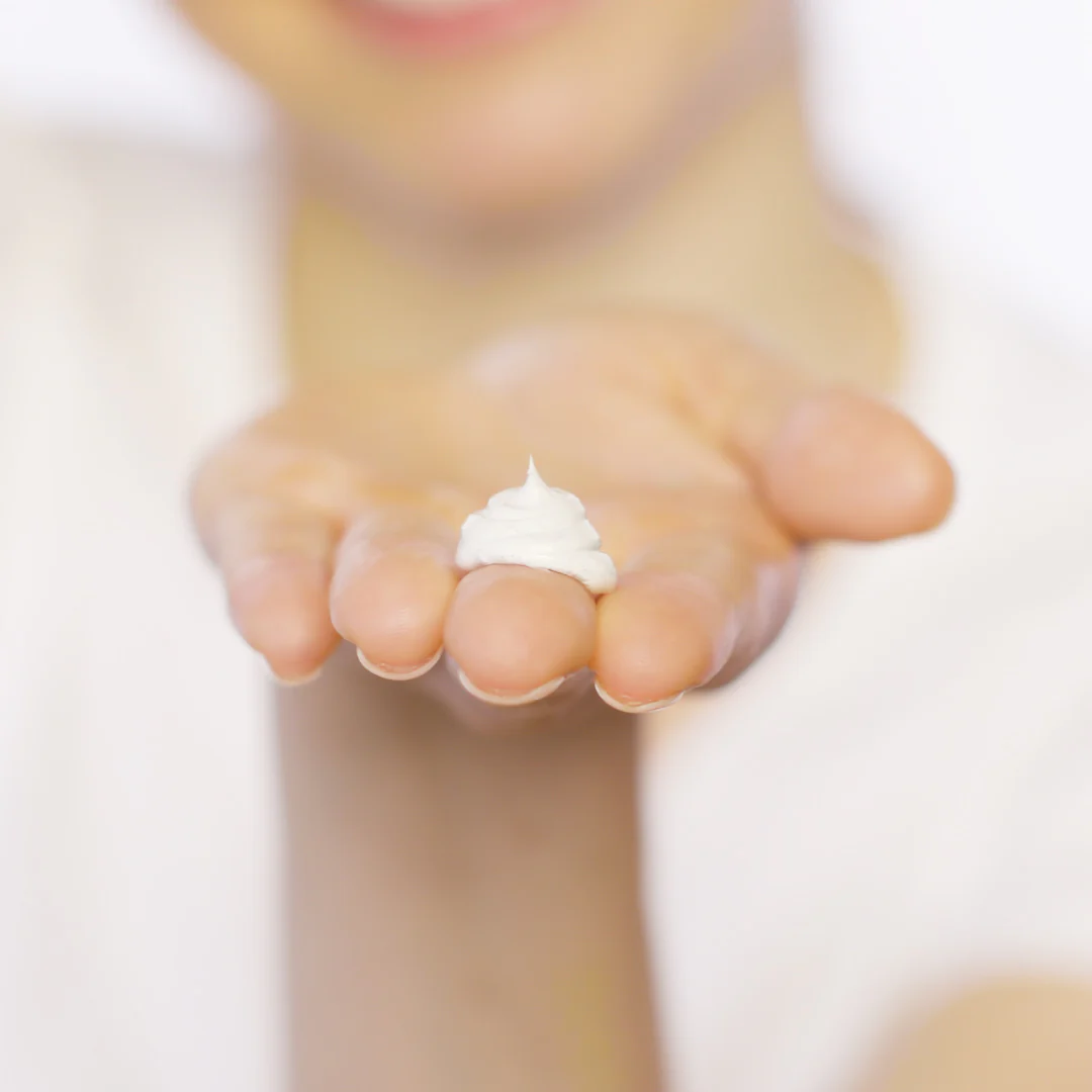+C Vit Brightening Perfector - Image 7